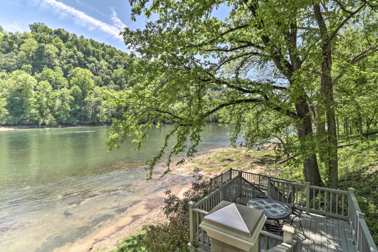 Lakeview Escape With Direct White River Access! Exterior photo